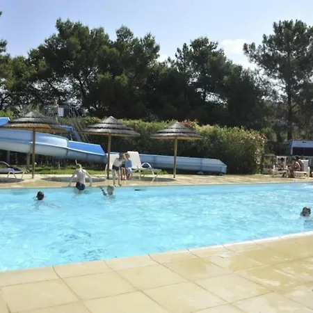 Zecamping 3 Avec Espace Aquatique Chalet