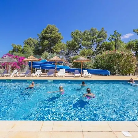 Chalet Zecamping 3 Avec Espace Aquatique Cargese