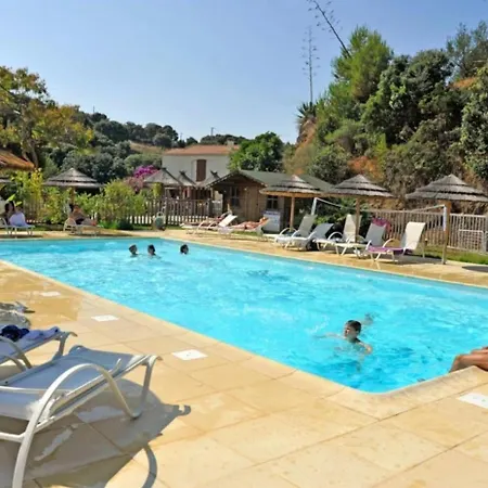 Chalet Zecamping 3 Avec Espace Aquatique *