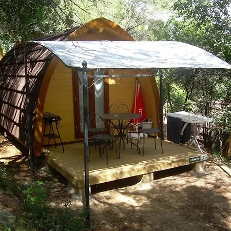 Chalet Zecamping 3 Avec Espace Aquatique