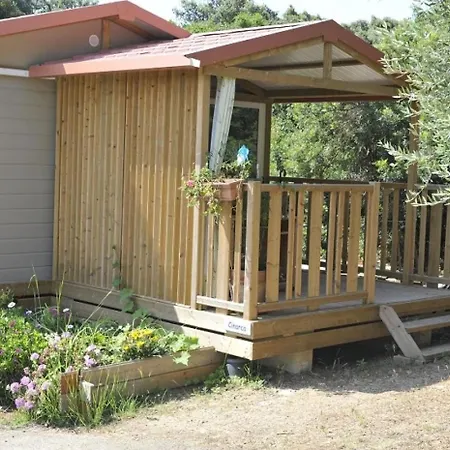 Zecamping 3 Avec Espace Aquatique *