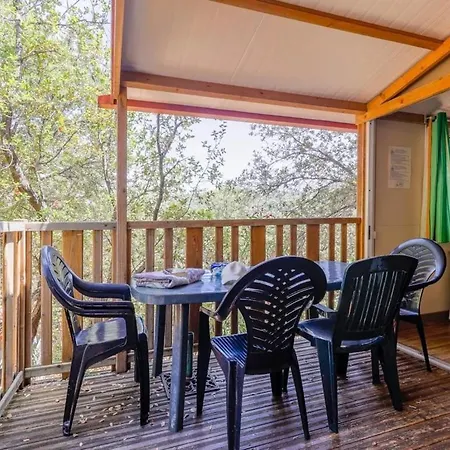 Zecamping 3 Avec Espace Aquatique Chalet Cargese