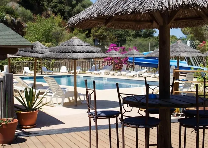 Zecamping 3 Avec Espace Aquatique Chalet Cargèse