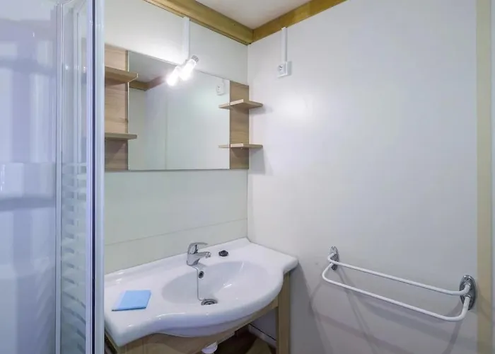 Chalet Zecamping 3 Avec Espace Aquatique