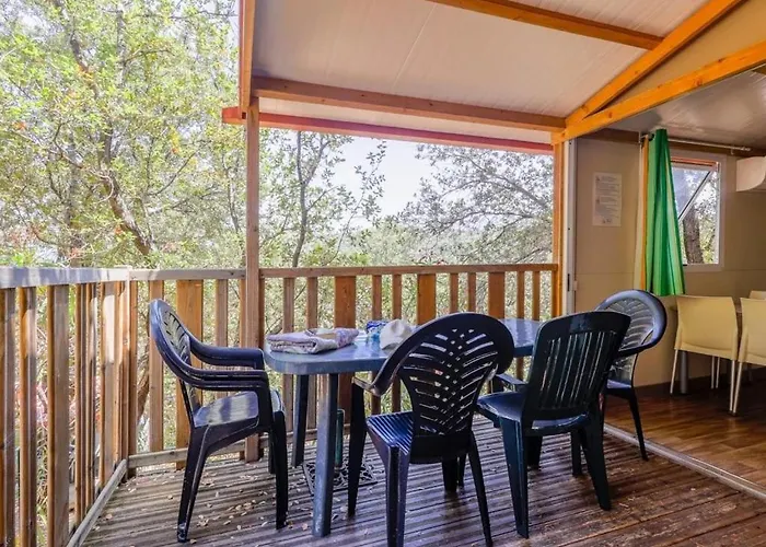 Chalet Zecamping 3 Avec Espace Aquatique